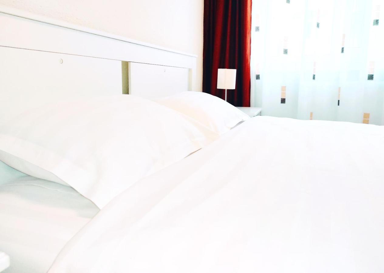 Smart Apartament Piatra Neamţ 外观 照片